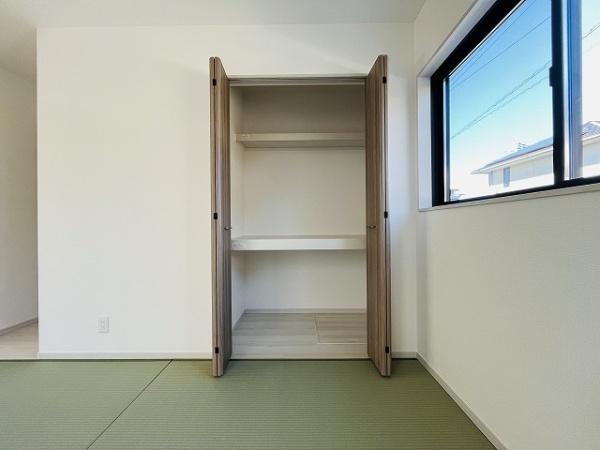 御所市栄町　２号棟　新築戸建