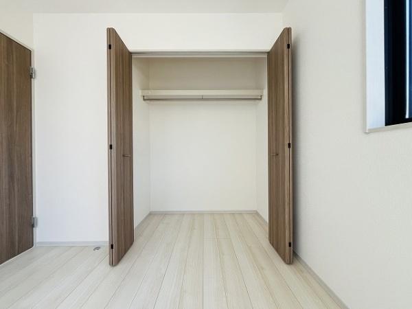 御所市栄町　２号棟　新築戸建