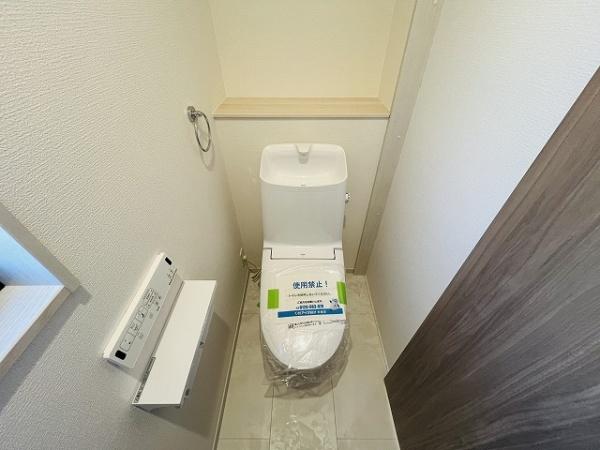 御所市栄町　２号棟　新築戸建