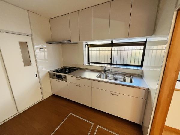 天理市二階堂上ノ庄町の中古一戸建て(キッチン)