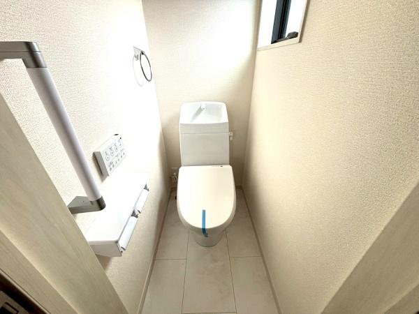 橿原市北妙法寺町5期 1号棟 新築戸建(トイレ)