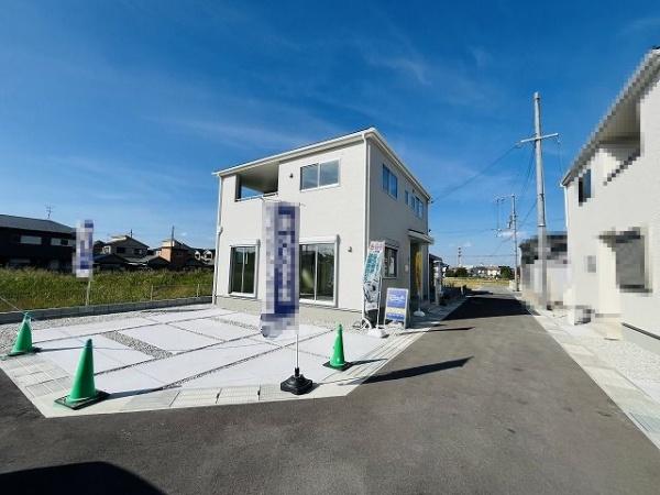 田原本町三笠第4 1号棟 新築戸建(前面道路含む現地写真)