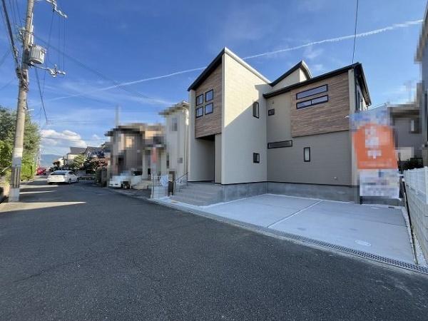 磯城郡田原本町八尾 1号棟 新築戸建(前面道路含む現地写真)