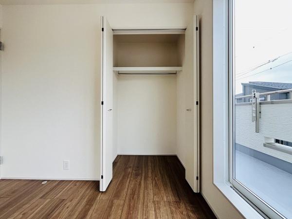 川西町結崎　2号棟　新築戸建