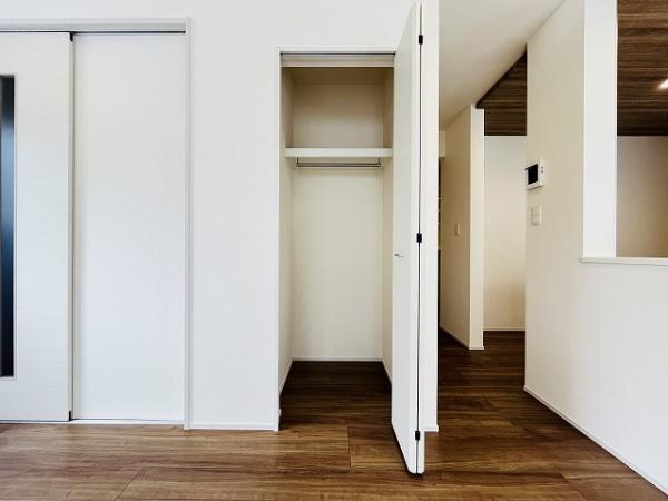 川西町結崎　2号棟　新築戸建