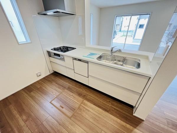 川西町結崎　2号棟　新築戸建