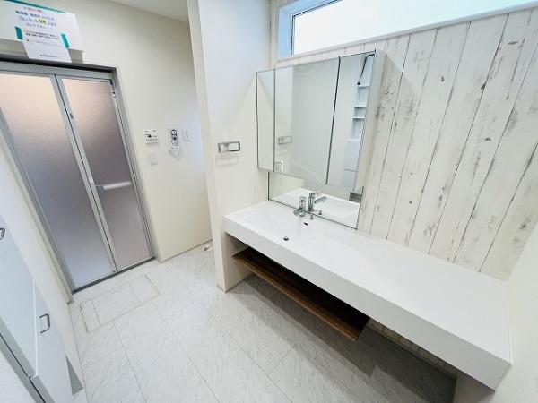 川西町結崎　2号棟　新築戸建