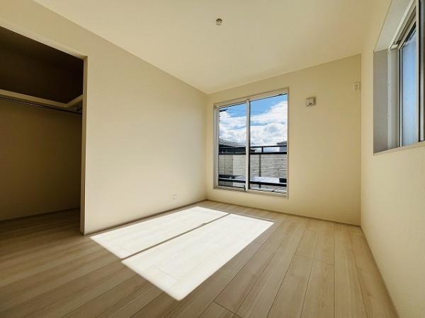 川西町結崎　5号棟　新築戸建