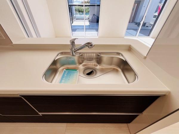 川西町結崎　5号棟　新築戸建