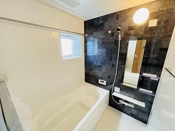 川西町結崎　5号棟　新築戸建