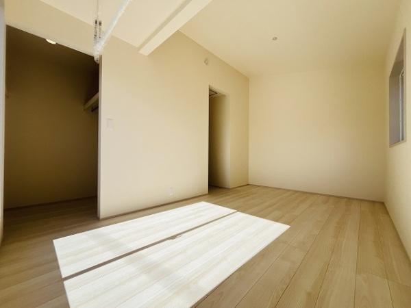 川西町結崎　5号棟　新築戸建