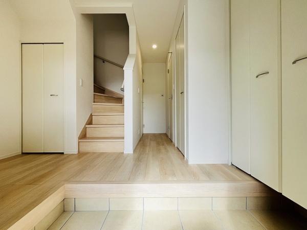 天理市田町第1　2号棟　新築戸建