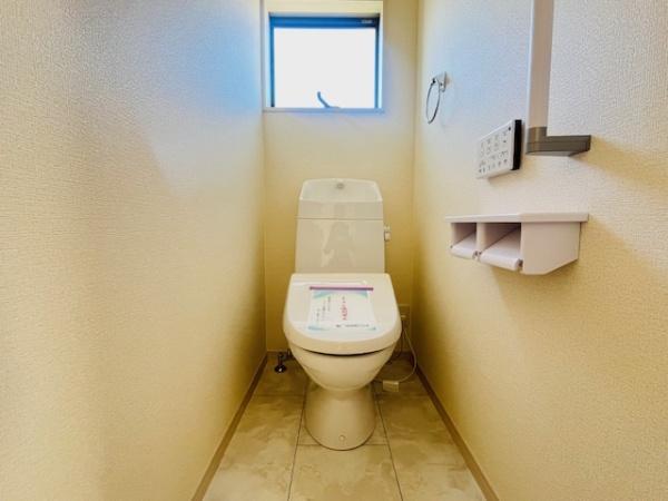 生駒郡斑鳩町龍田4丁目　2号棟　新築戸建