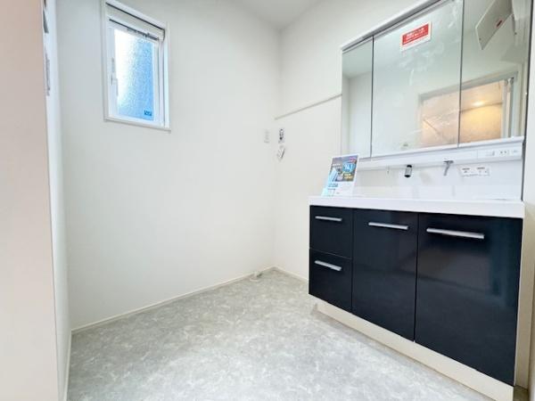 生駒郡斑鳩町龍田南5丁目　新築戸建　3号棟