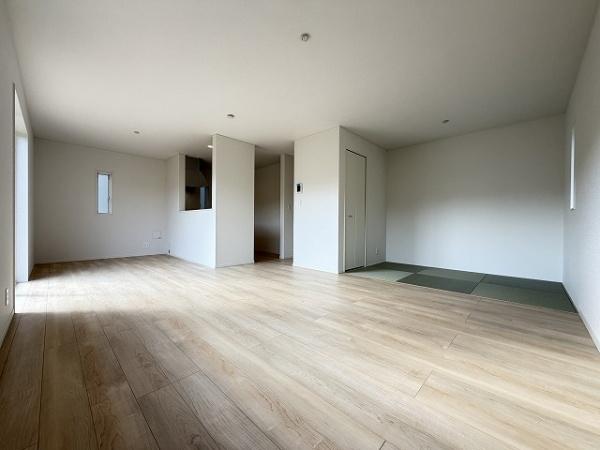 川西町結崎第18　2号棟　新築戸建