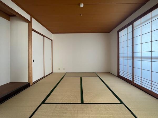 朝日プラザ・アトリアーナ八木