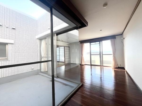 朝日プラザ・アトリアーナ八木