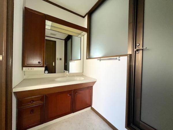 朝日プラザ・アトリアーナ八木