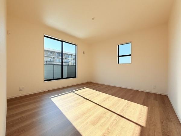 天理市田部町4期　2号棟　新築戸建