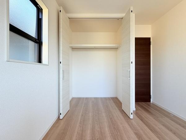 天理市田部町4期　2号棟　新築戸建