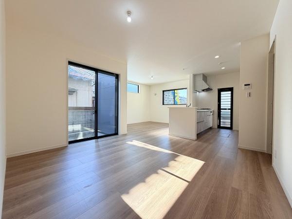 天理市田部町4期　2号棟　新築戸建