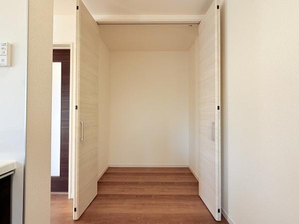 天理市長柄町　3号棟　新築戸建