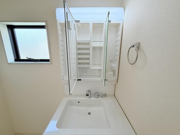 天理市長柄町　3号棟　新築戸建