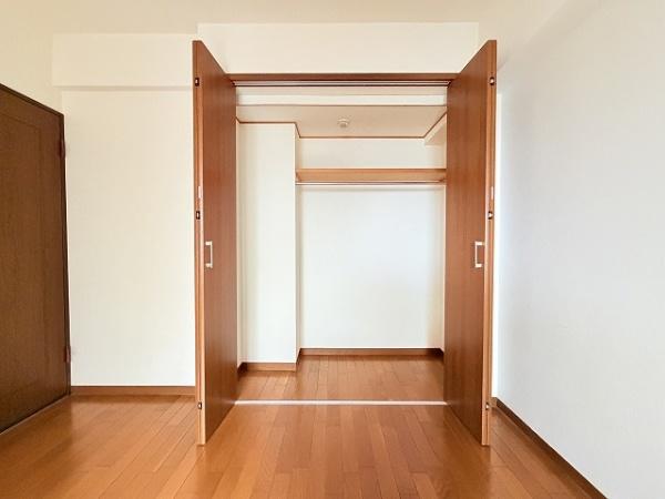 サントゥール八木