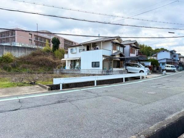 香芝市穴虫の土地