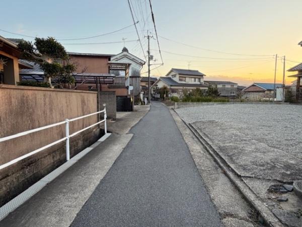 北葛城郡広陵町大字萱野の土地