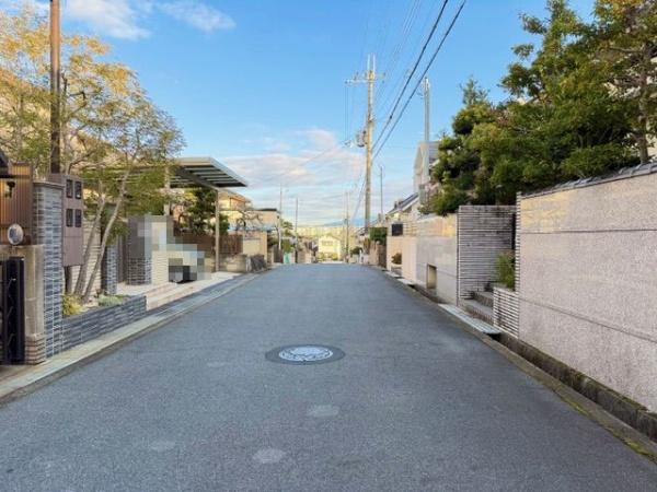 香芝市西真美３丁目の土地