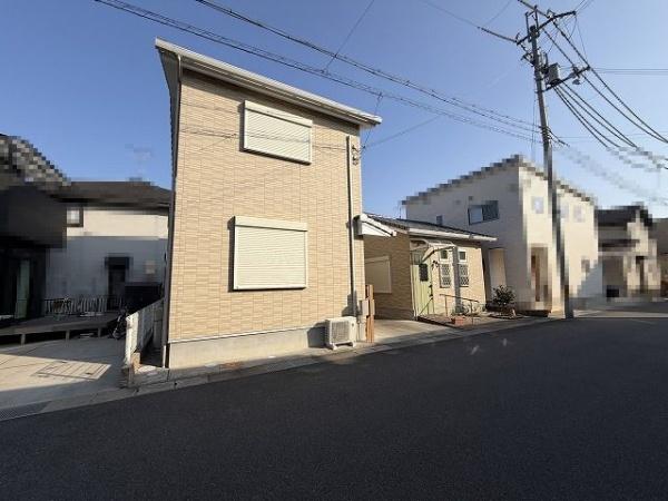 磯城郡田原本町秦庄　店舗付き中古戸建