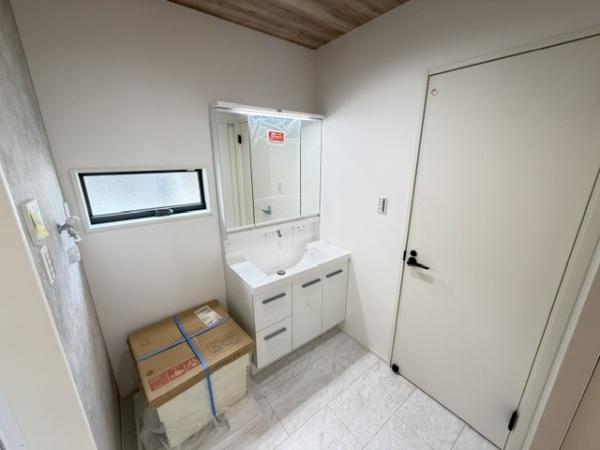 香芝市北今市2丁目　新築戸建