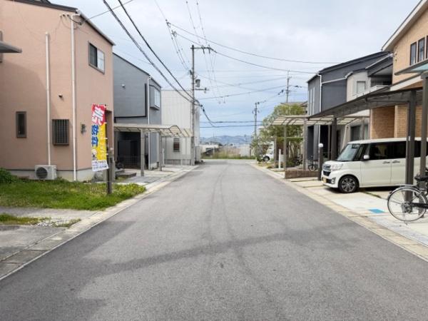 生駒郡斑鳩町目安４丁目の中古一戸建て