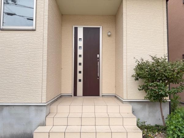 生駒郡斑鳩町目安４丁目の中古一戸建て