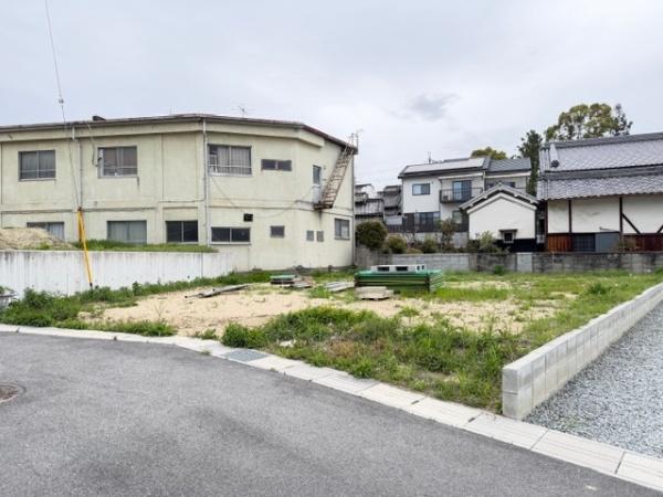 北葛城郡広陵町大字三吉の土地