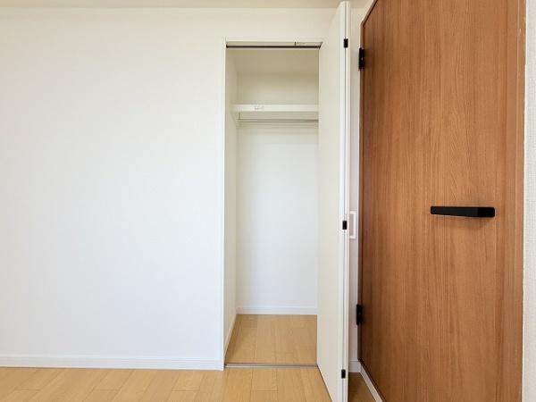 ローレルコート天理前栽