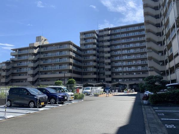 ローレルコート天理前栽