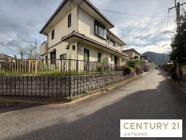 香芝市磯壁6丁目　中古戸建