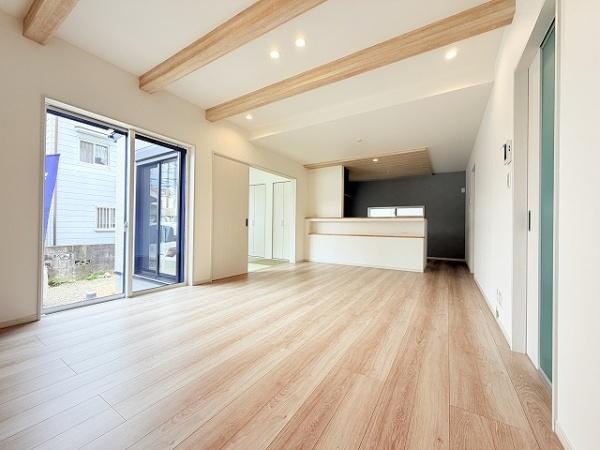 橿原市中曽司町　新築戸建