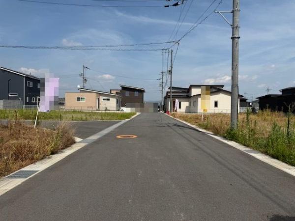 北葛城郡広陵町大字三吉の土地