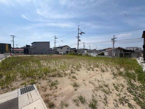 北葛城郡広陵町大字三吉の土地