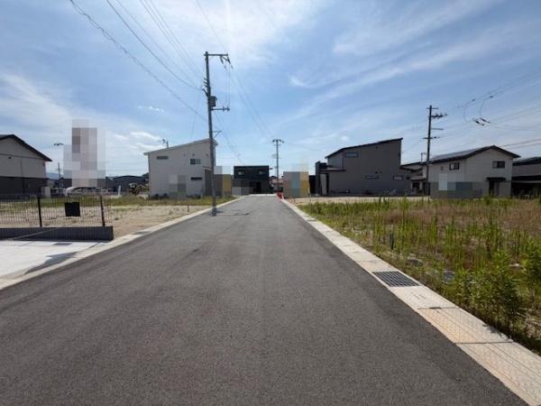 北葛城郡広陵町大字三吉の土地