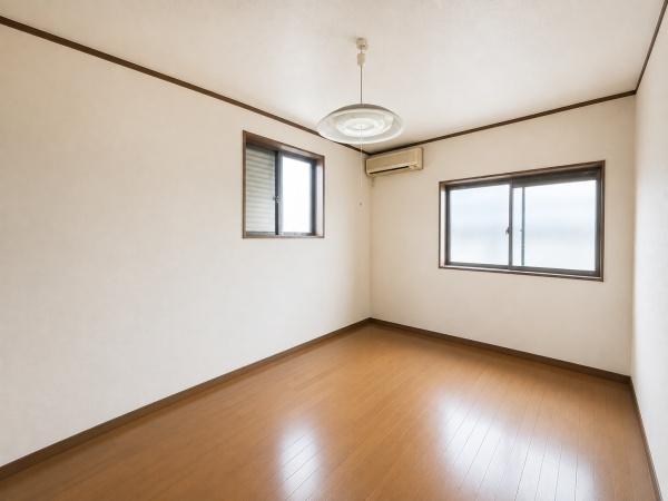 香芝市五位堂２丁目の中古一戸建て