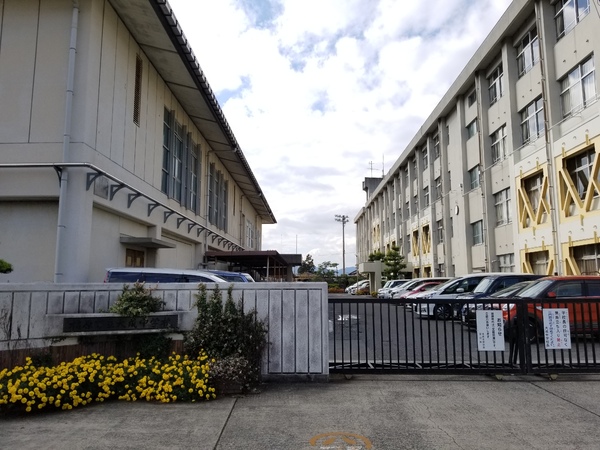 橿原市新口町の土地(橿原市立大成中学校)