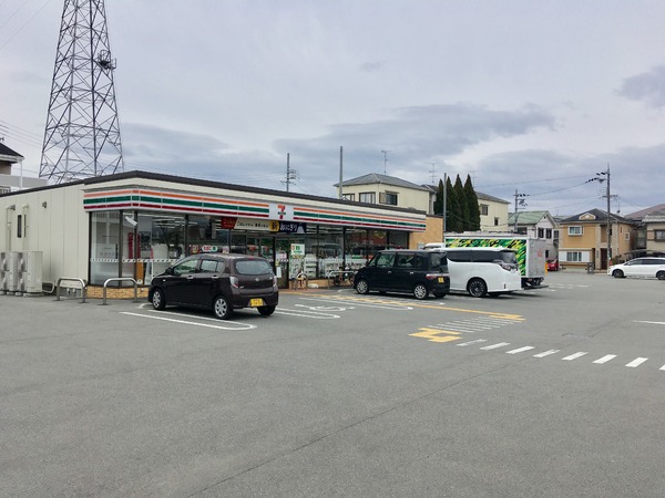 橿原市小槻町の中古一戸建て(セブンイレブン橿原中曽司町店)