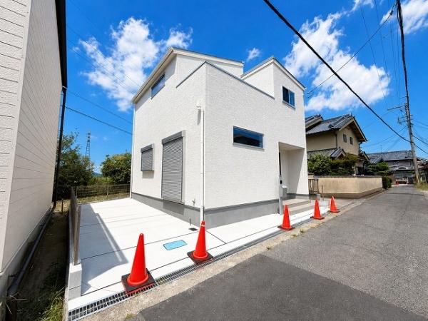 橿原市小槻町　新築戸建