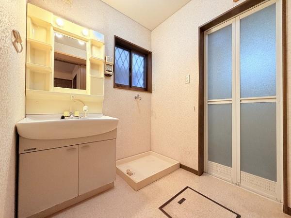 磯城郡三宅町大字伴堂の中古一戸建て