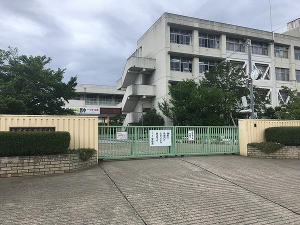 ローレルコート天理前栽(天理市立西中学校)