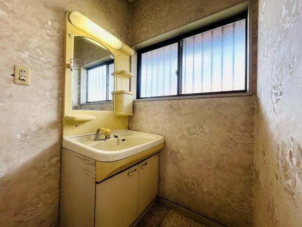 天理市櫟本町の中古一戸建て